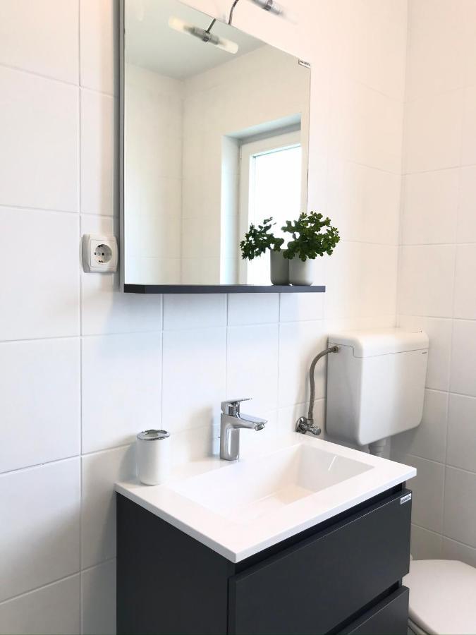 Apartments Renata Pinezići Kültér fotó