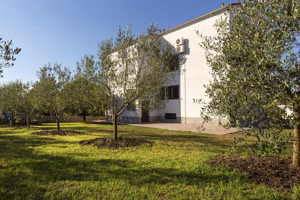 Apartments Renata Pinezići Kültér fotó