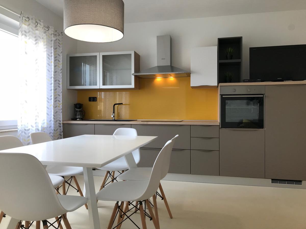 Apartments Renata Pinezići Kültér fotó